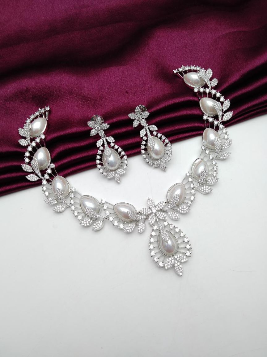 NECKLASE SET IN AD STYLE | DESIGN - 01141