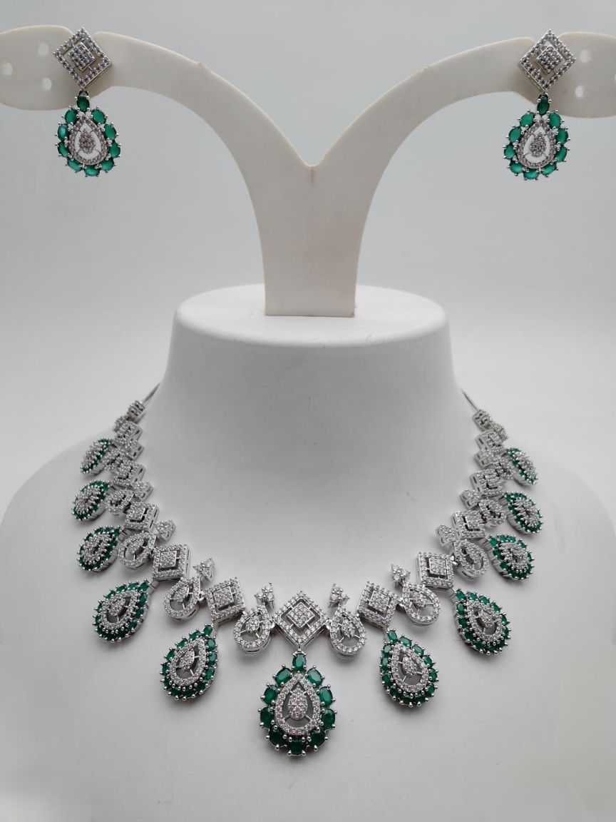 ad-necklace_set-NSAD01172GRSP