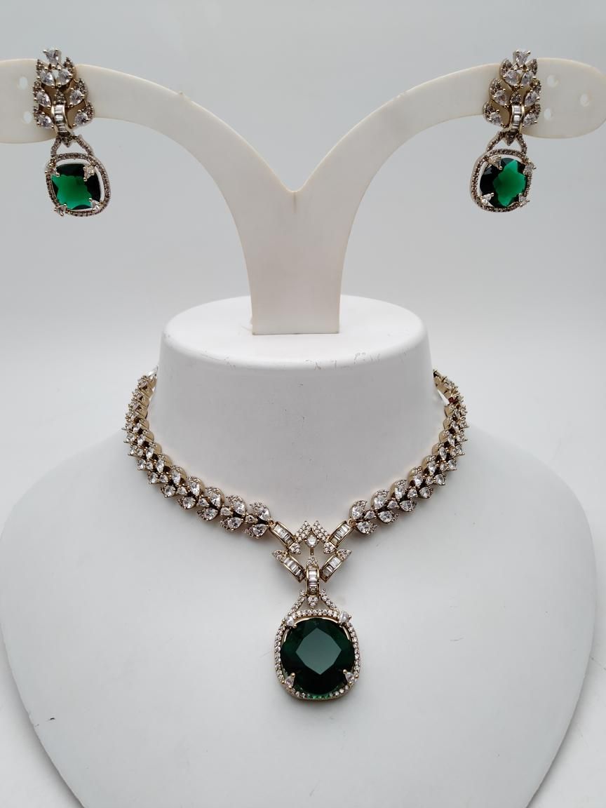 NECKLASE SET IN AD STYLE | DESIGN - 01185