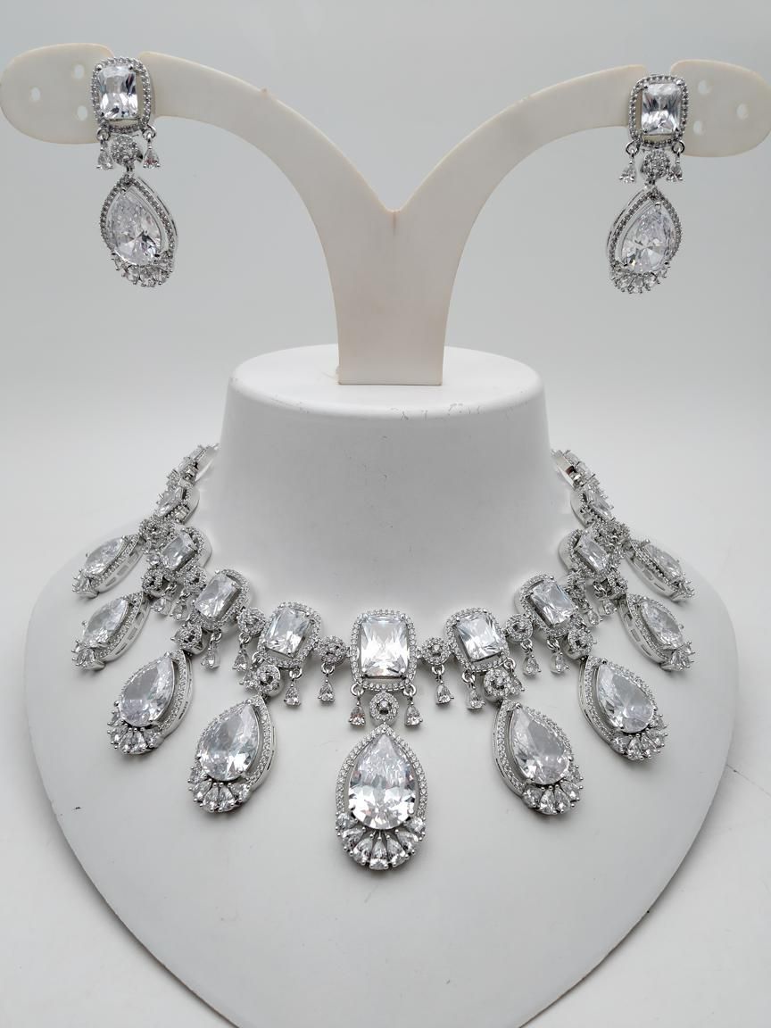 NECKLASE SET IN AD STYLE | DESIGN - 01192