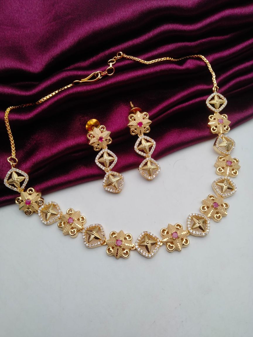 NECKLASE SET IN FORMING STYLE | DESIGN - 96045