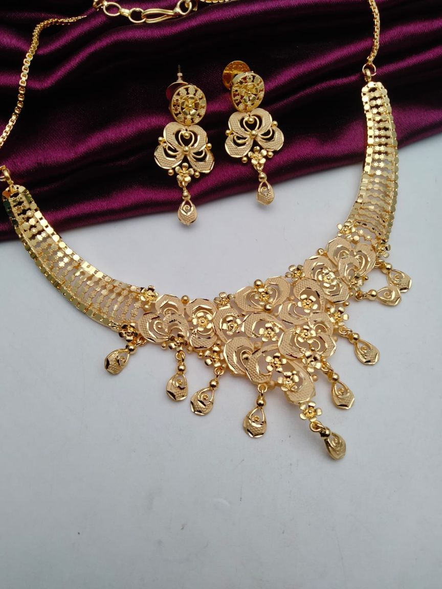 NECKLASE SET IN FORMING STYLE | DESIGN - 96055