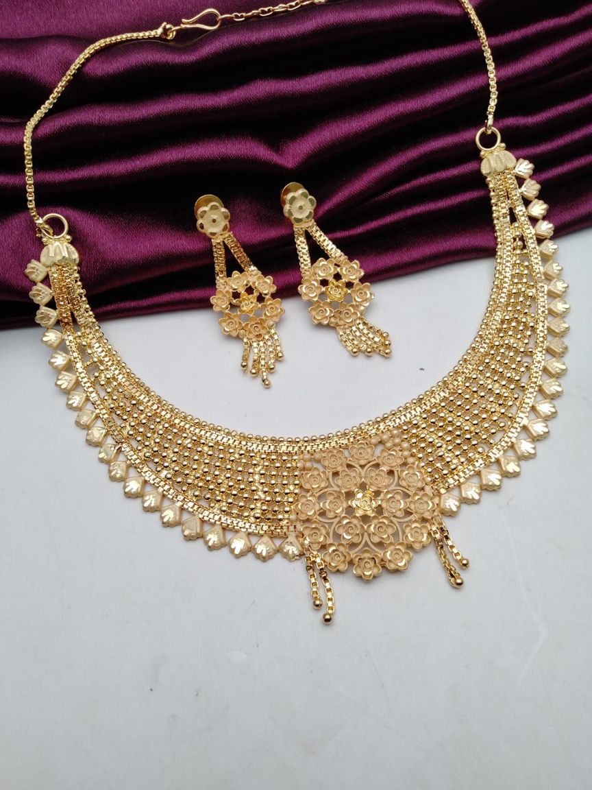 NECKLASE SET IN FORMING STYLE | DESIGN - 96060