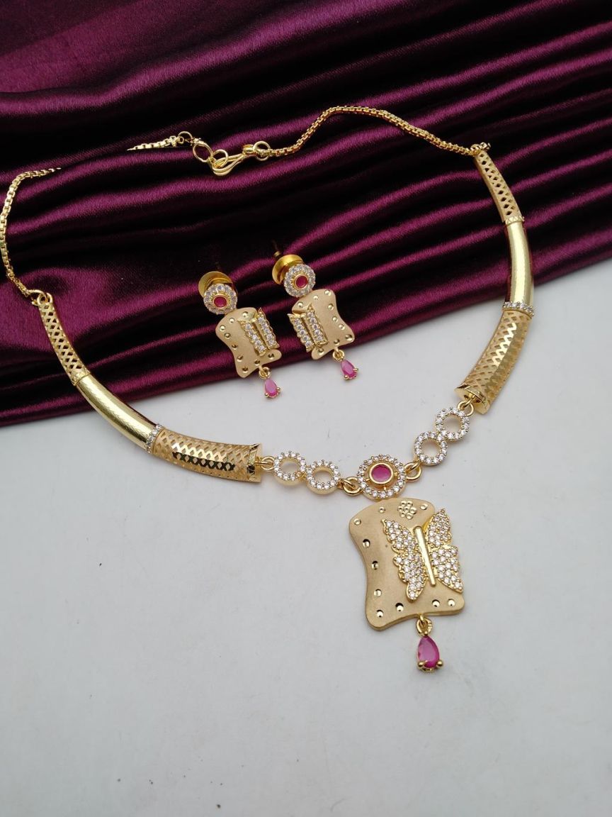 NECKLASE SET IN FORMING STYLE | DESIGN - 96081