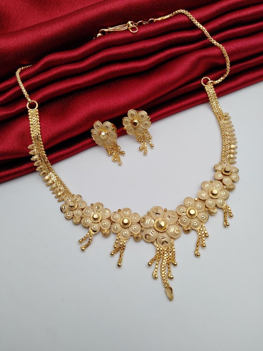 NECKLASE SET IN FORMING STYLE | DESIGN - 96110