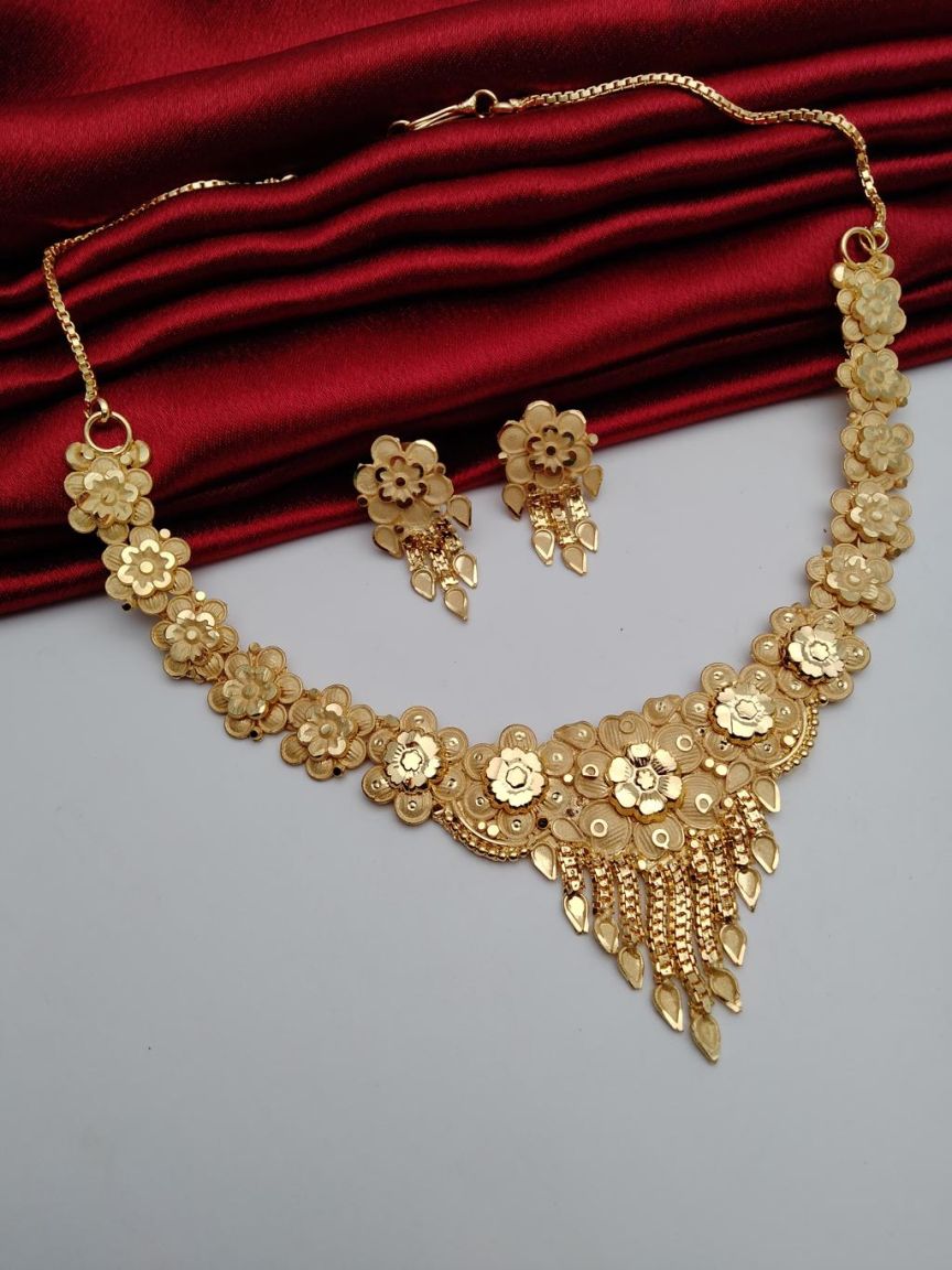 NECKLASE SET IN FORMING STYLE | DESIGN - 96111