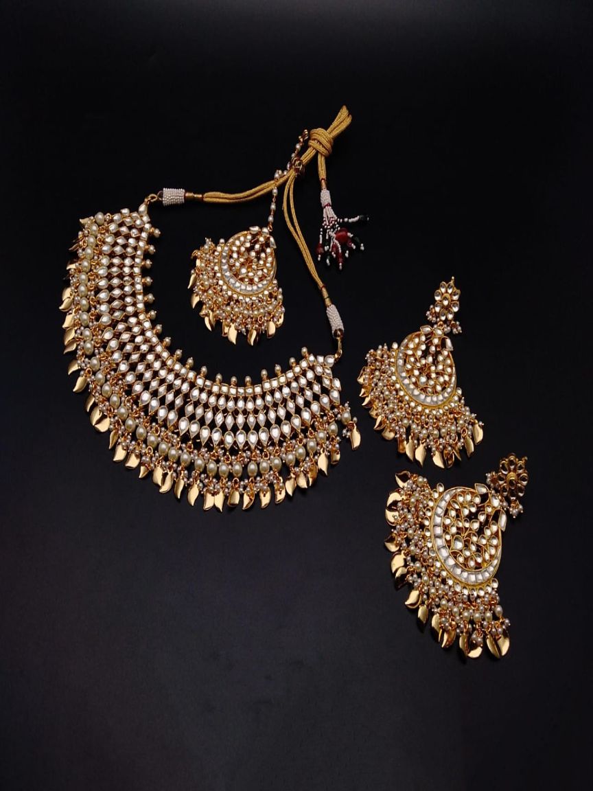 NECKLASE SET IN KUNDAN (VILANDI) STYLE | DESIGN - 15049