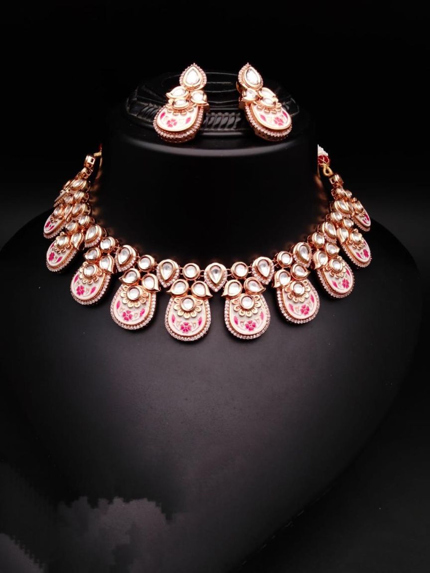 NECKLASE SET IN KUNDAN (VILANDI) STYLE | DESIGN - 15186