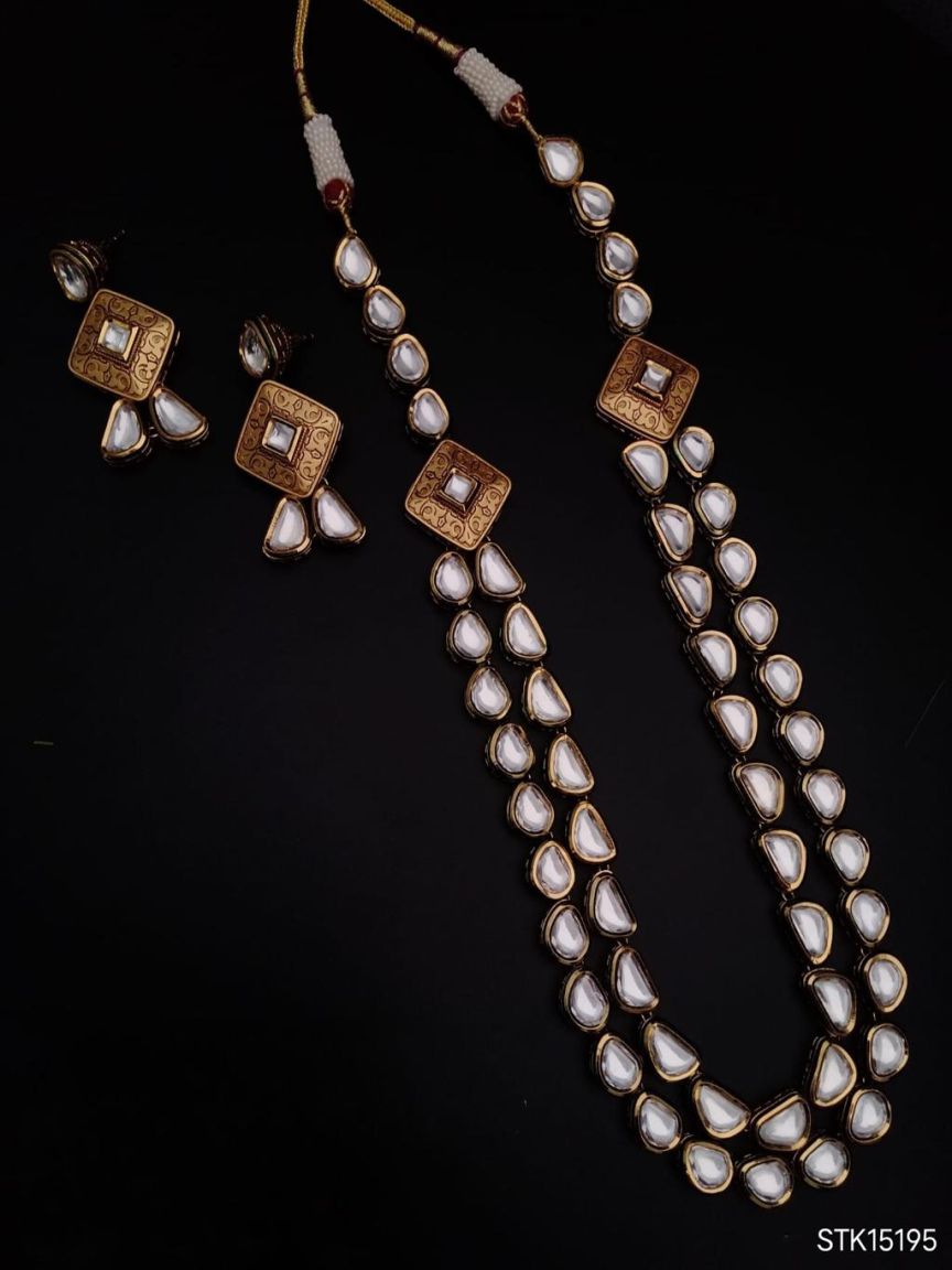 NECKLASE SET IN KUNDAN (VILANDI) STYLE | DESIGN - 15195