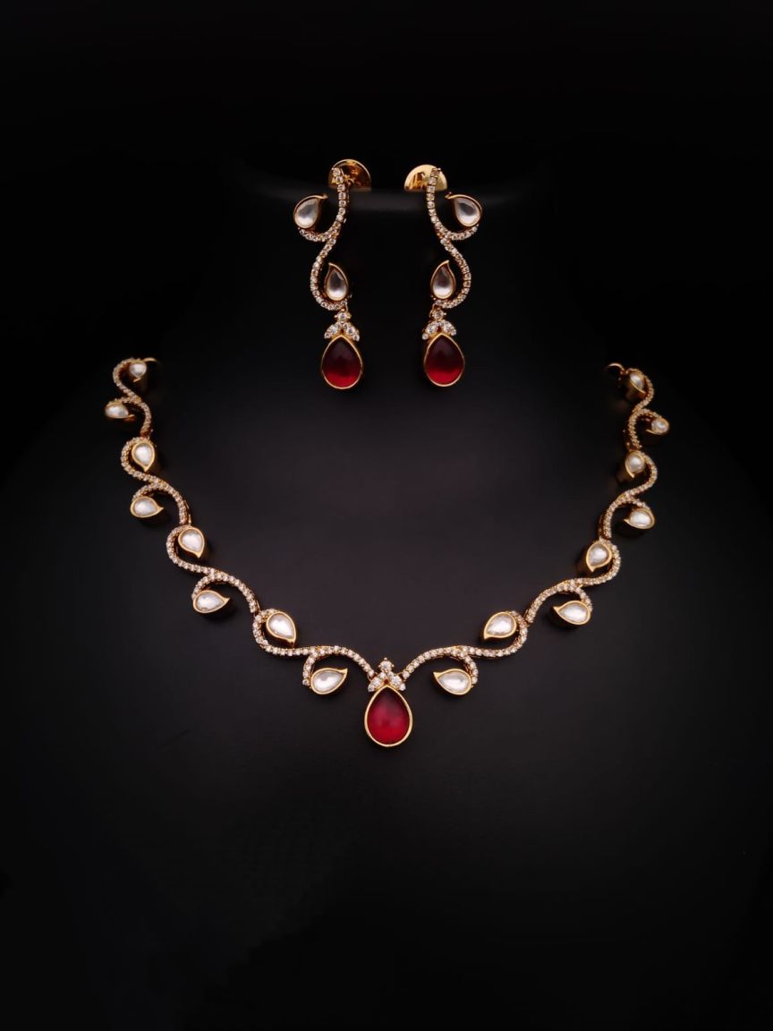 NECKLASE SET IN KUNDAN (VILANDI) STYLE | DESIGN - 15230