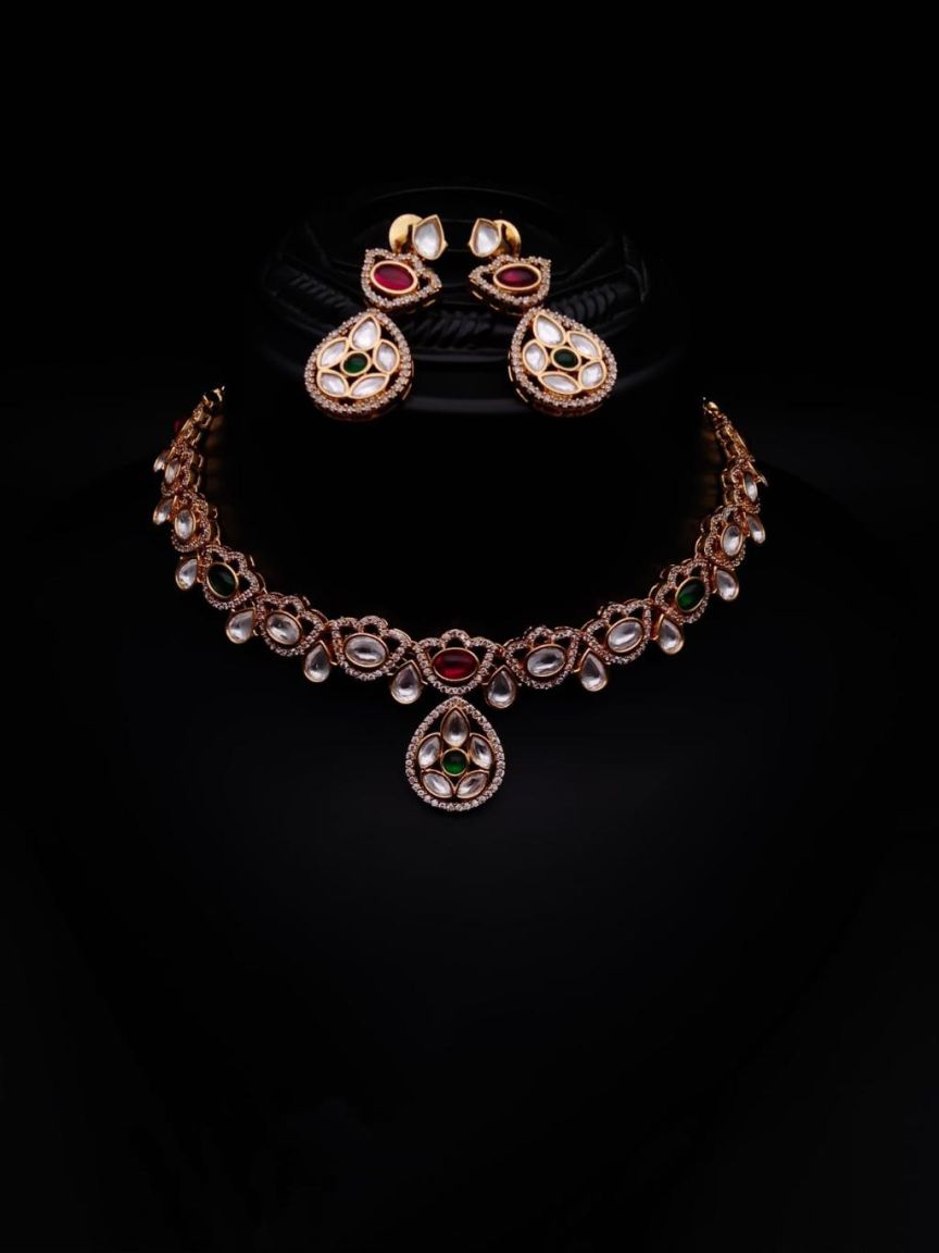 NECKLASE SET IN KUNDAN (VILANDI) STYLE | DESIGN - 15234