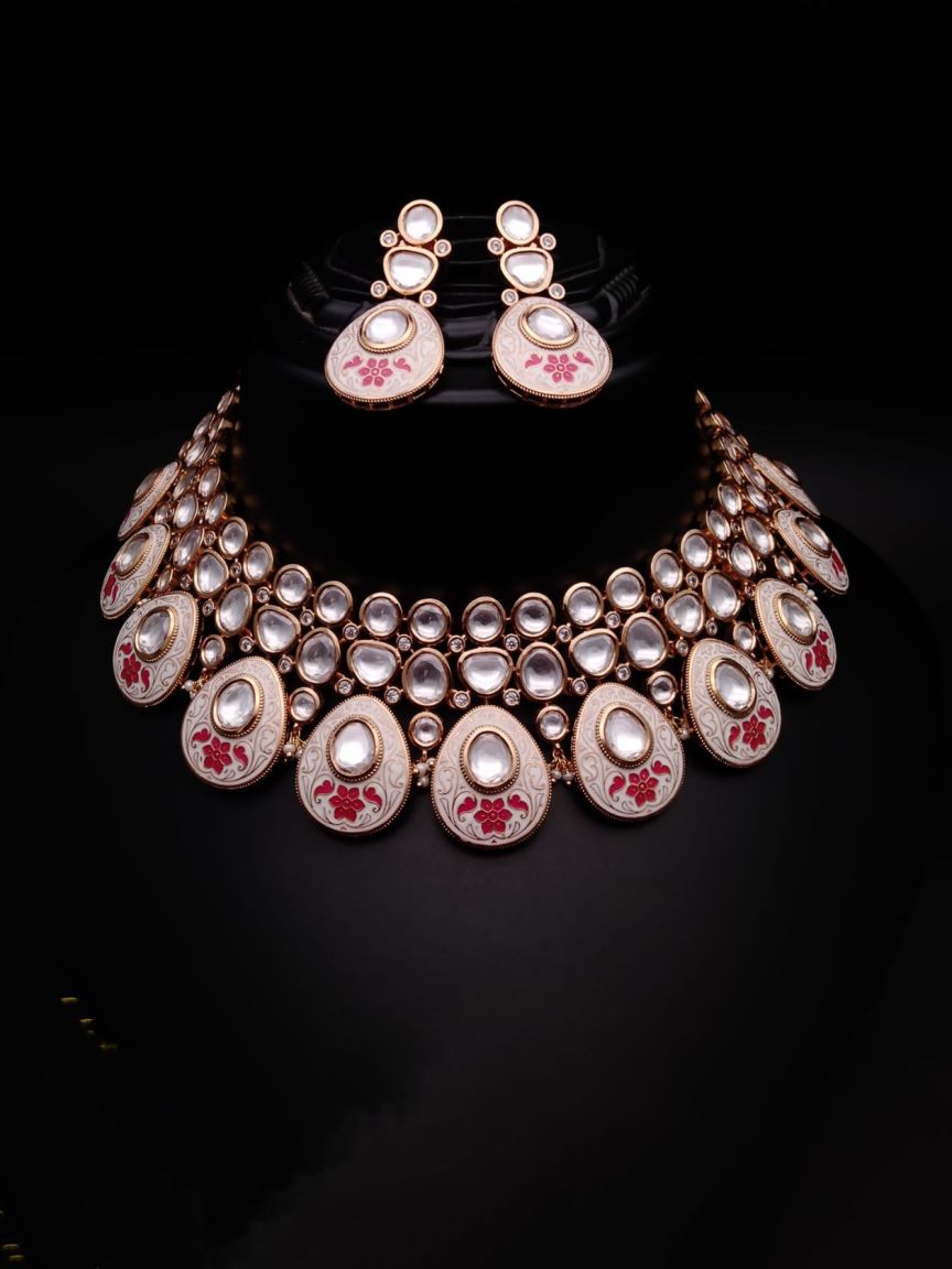 NECKLASE SET IN KUNDAN (VILANDI) STYLE | DESIGN - 15263