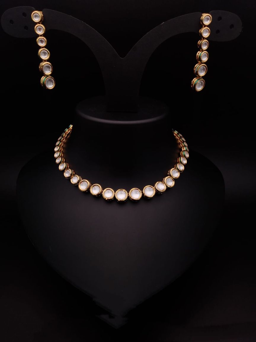 NECKLASE SET IN KUNDAN (VILANDI) STYLE | DESIGN - 15266