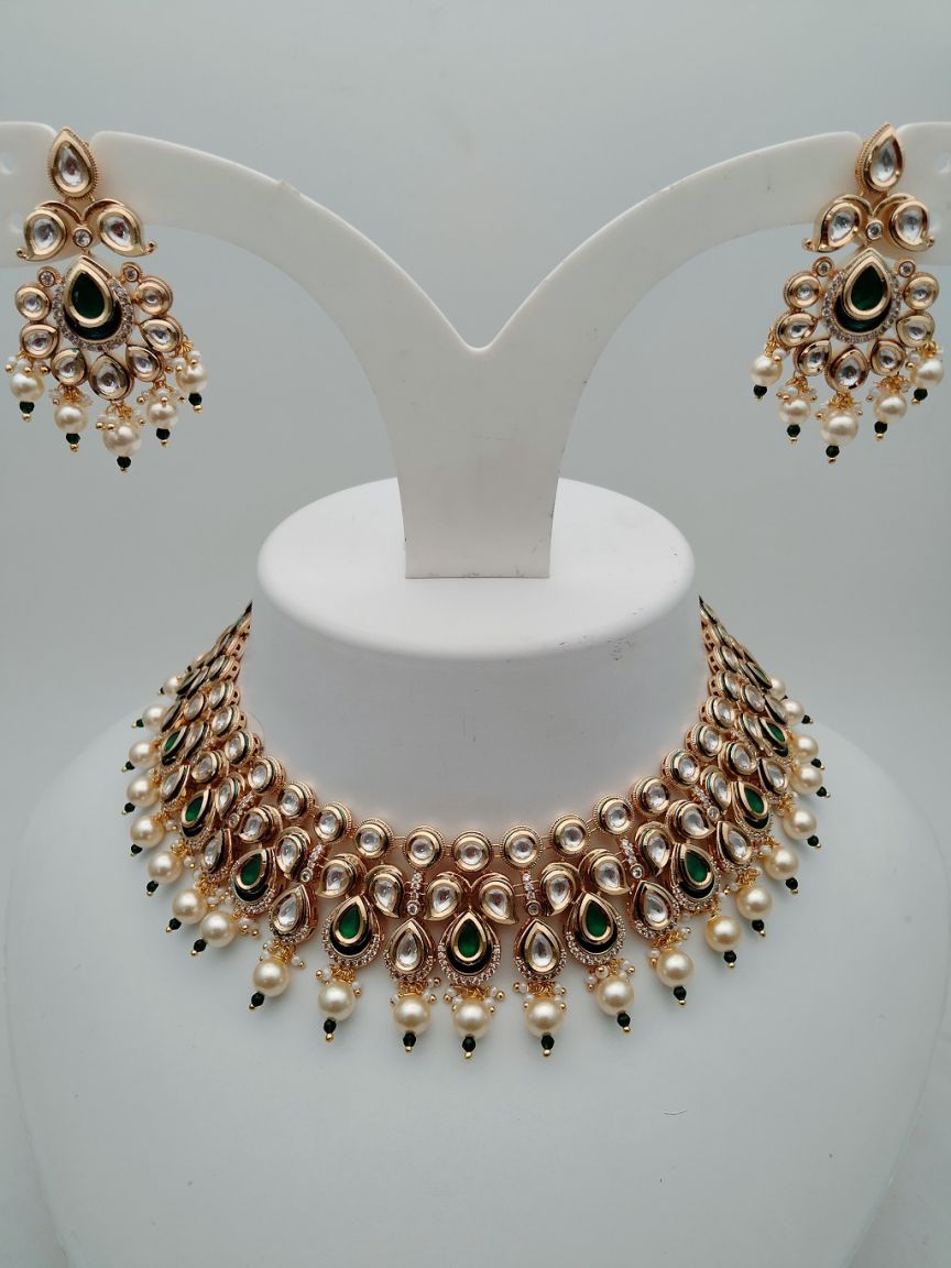 NECKLASE SET IN KUNDAN (VILANDI) STYLE | DESIGN - 15331