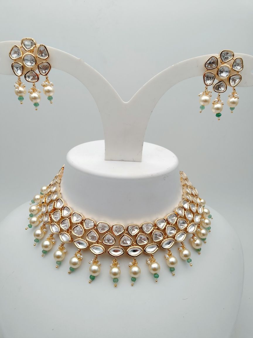 NECKLASE SET IN KUNDAN (VILANDI) STYLE | DESIGN - 15345