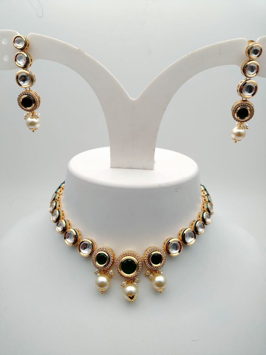 NECKLASE SET IN KUNDAN (VILANDI) STYLE | DESIGN - 15348