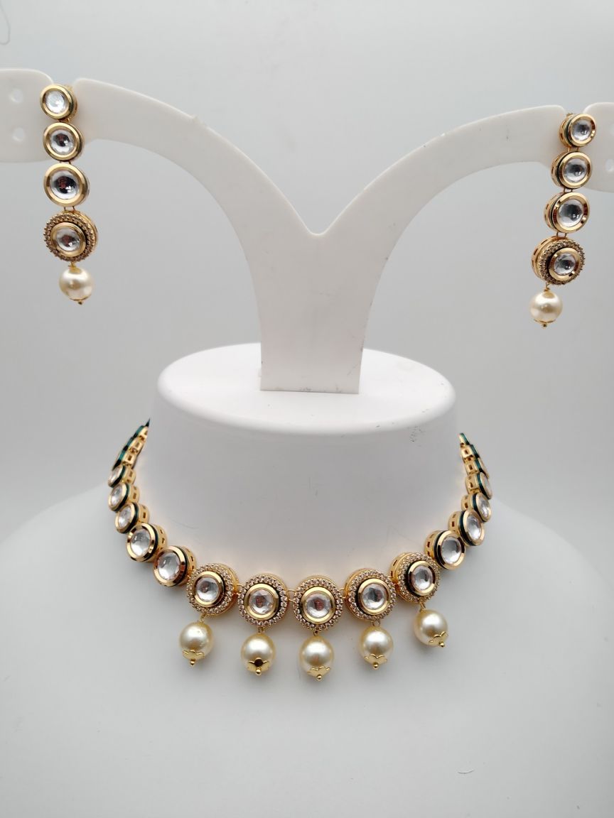 NECKLASE SET IN KUNDAN (VILANDI) STYLE | DESIGN - 15349