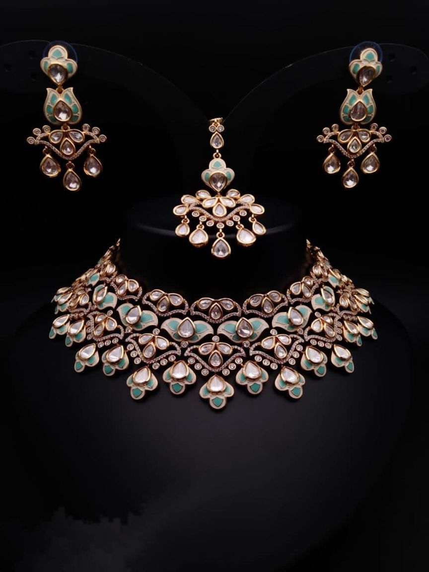 NECKLASE SET IN KUNDAN (VILANDI) STYLE | DESIGN - 15375