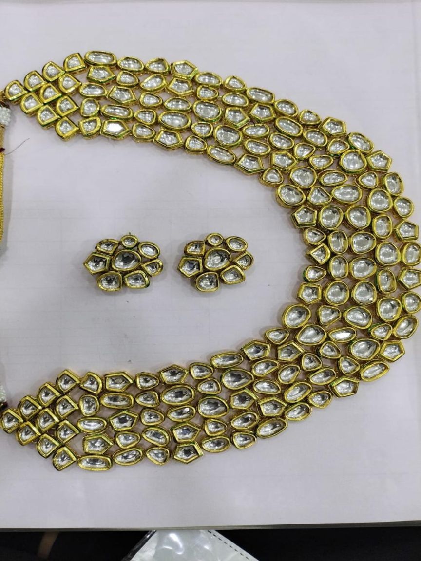NECKLASE SET IN KUNDAN (VILANDI) STYLE | DESIGN - 15386