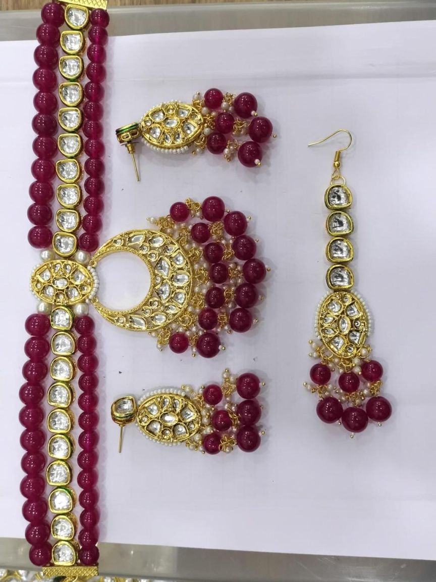 NECKLASE SET IN KUNDAN (VILANDI) STYLE | DESIGN - 15387