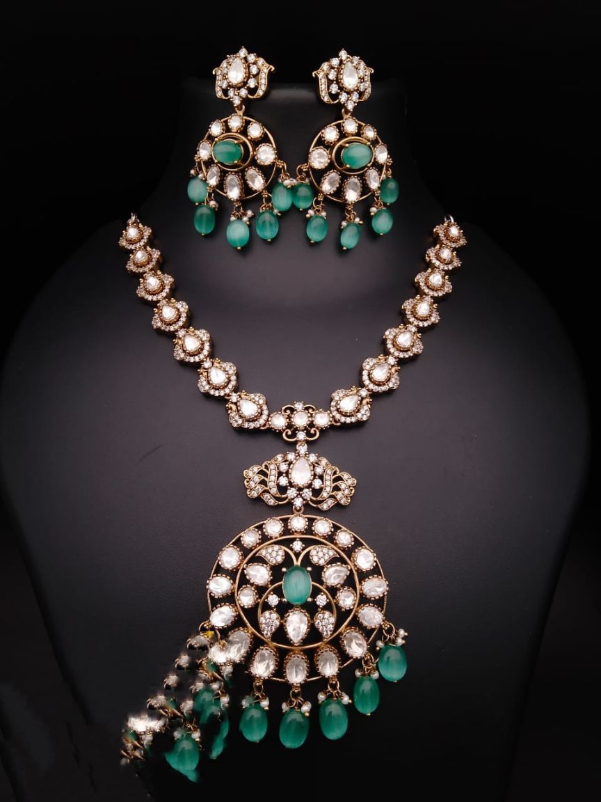 NECKLASE SET IN KUNDAN (VILANDI) STYLE | DESIGN - 15389