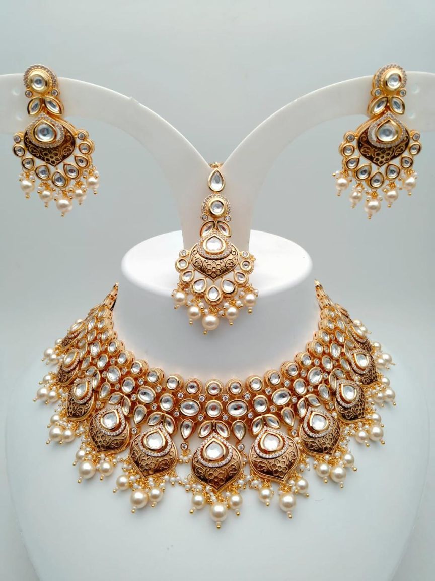 NECKLASE SET IN KUNDAN (VILANDI) STYLE | DESIGN - 15467