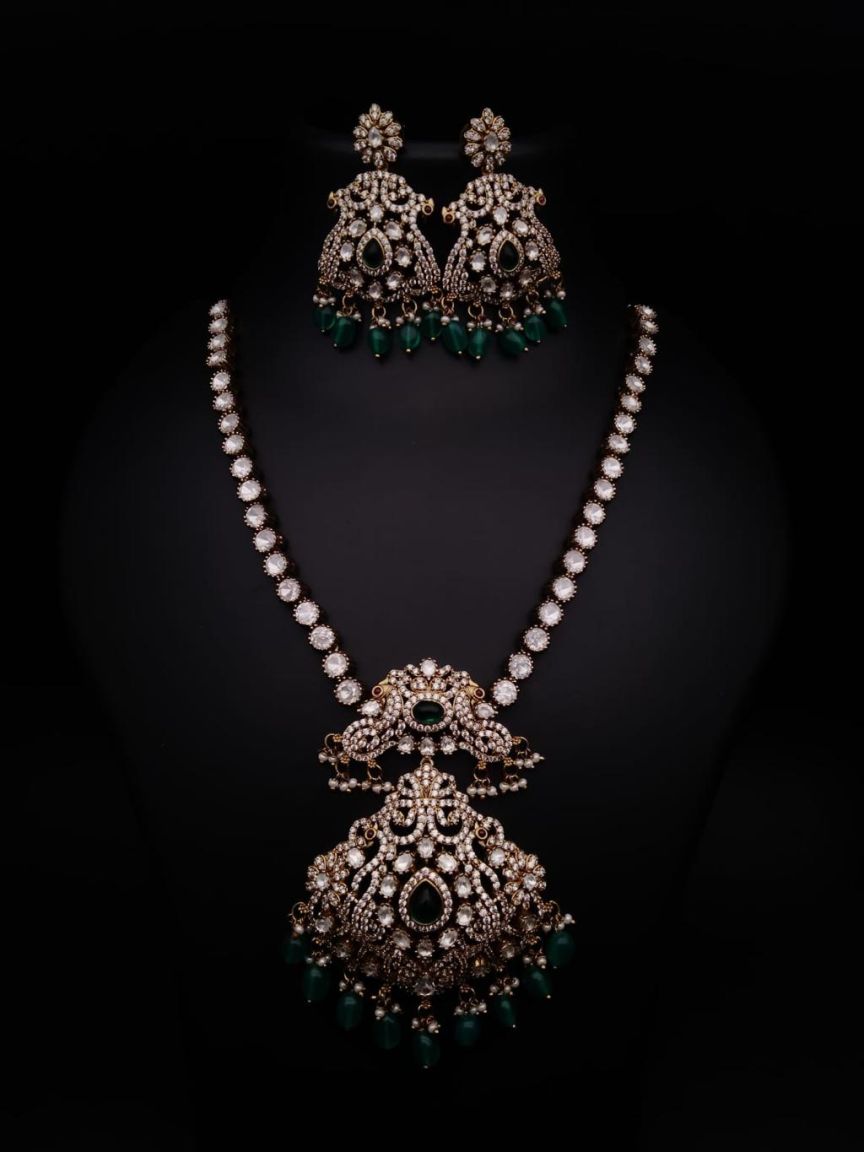 NECKLASE SET IN KUNDAN (VILANDI) STYLE | DESIGN - 15472