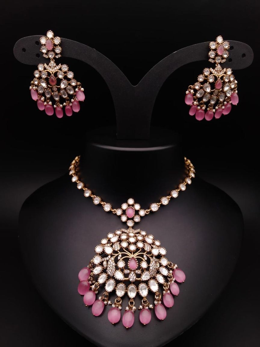 NECKLASE SET IN KUNDAN (VILANDI) STYLE | DESIGN - 15474