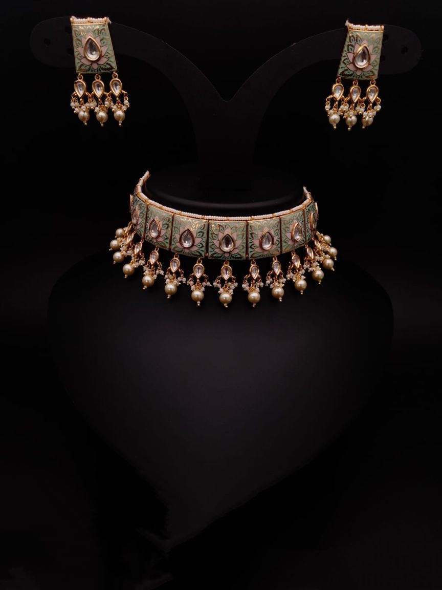 NECKLASE SET IN KUNDAN (VILANDI) STYLE | DESIGN - 15483