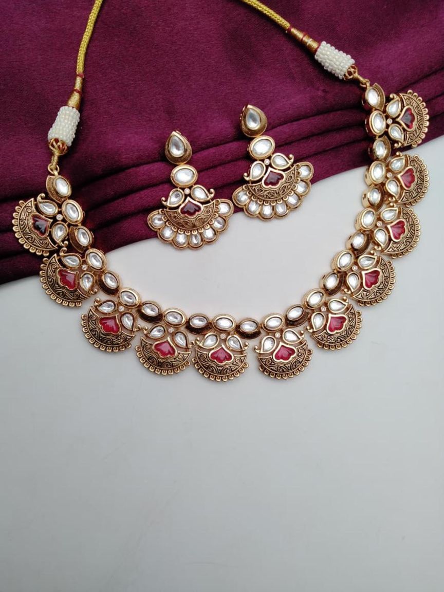NECKLASE SET IN KUNDAN (VILANDI) STYLE | DESIGN - 15535