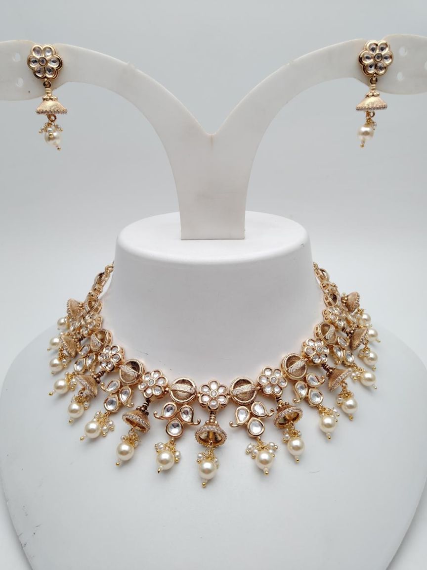 NECKLASE SET IN KUNDAN (VILANDI) STYLE | DESIGN - 15554