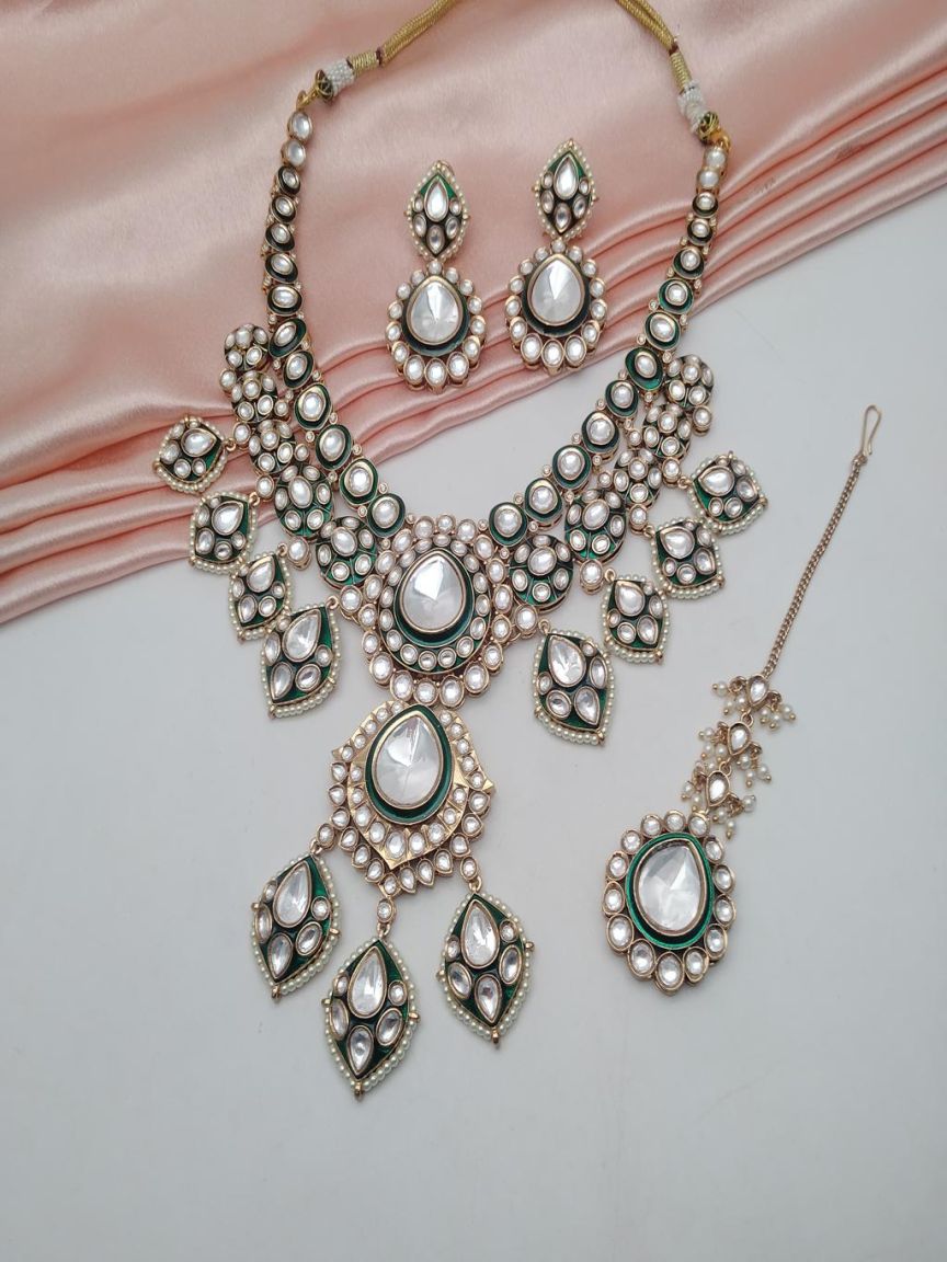NECKLASE SET IN KUNDAN (VILANDI) STYLE | DESIGN - 15567