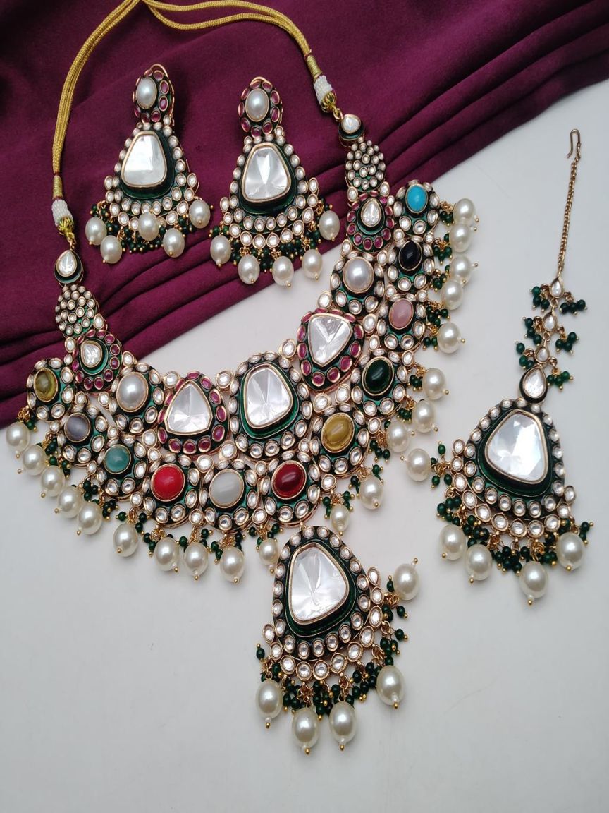 NECKLASE SET IN KUNDAN (VILANDI) STYLE | DESIGN - 15580