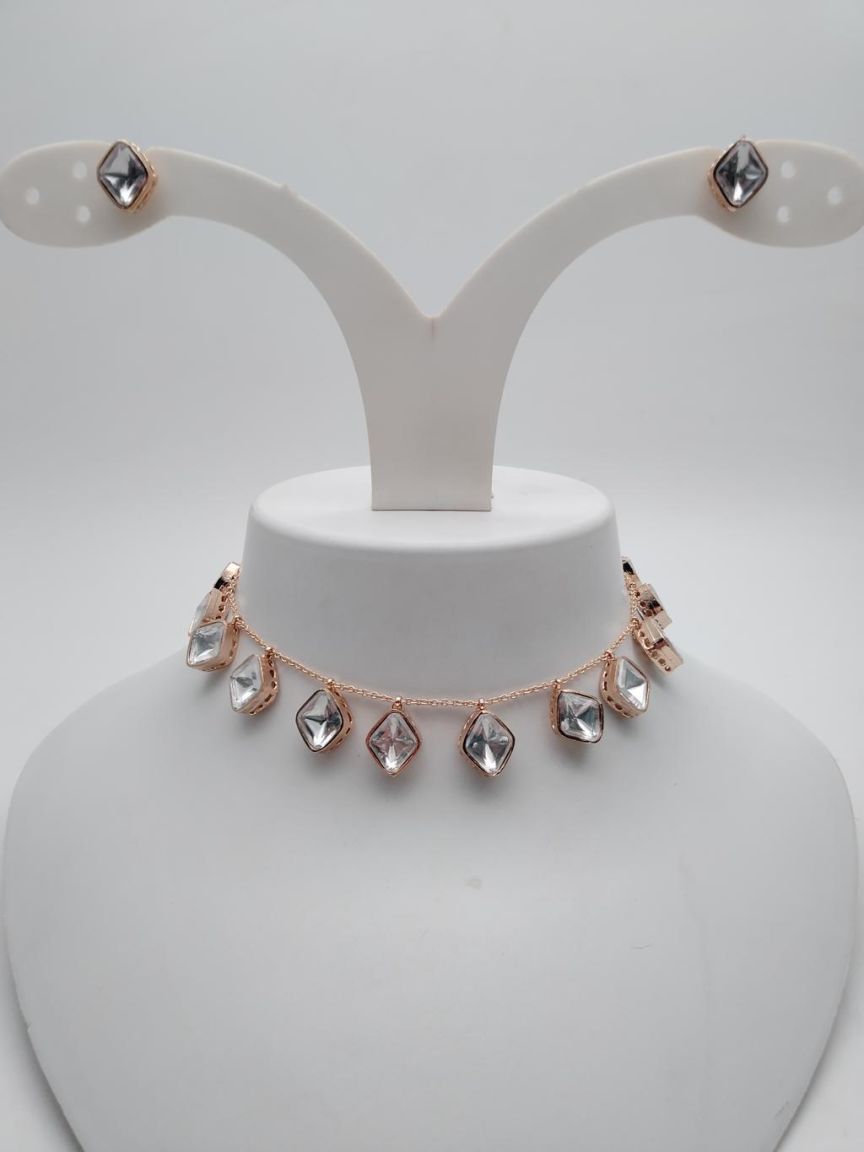 NECKLASE SET IN KUNDAN (VILANDI) STYLE | DESIGN - 15588