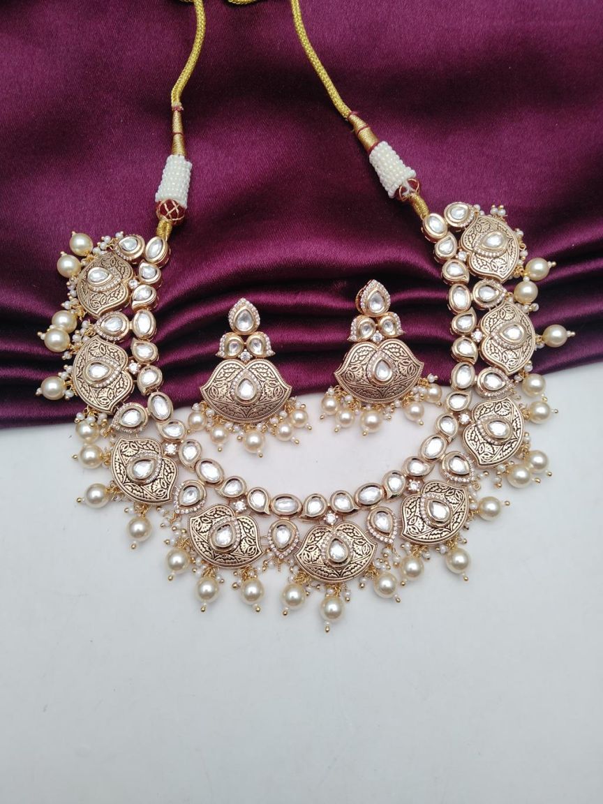 kundan-necklace_set-NSK15591WGD