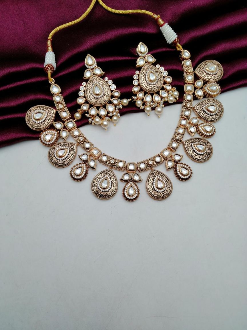 kundan-necklace_set-NSK15601WGD