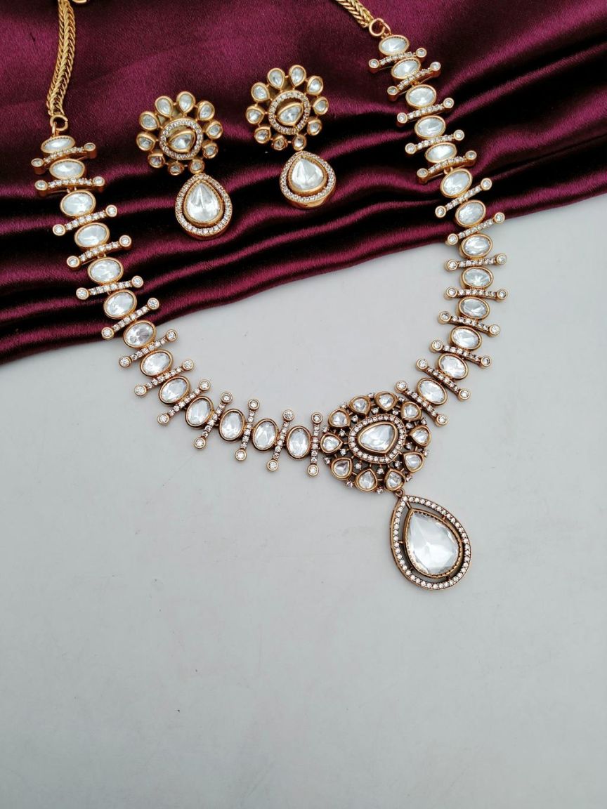 kundan-necklace_set-NSK15608WCP