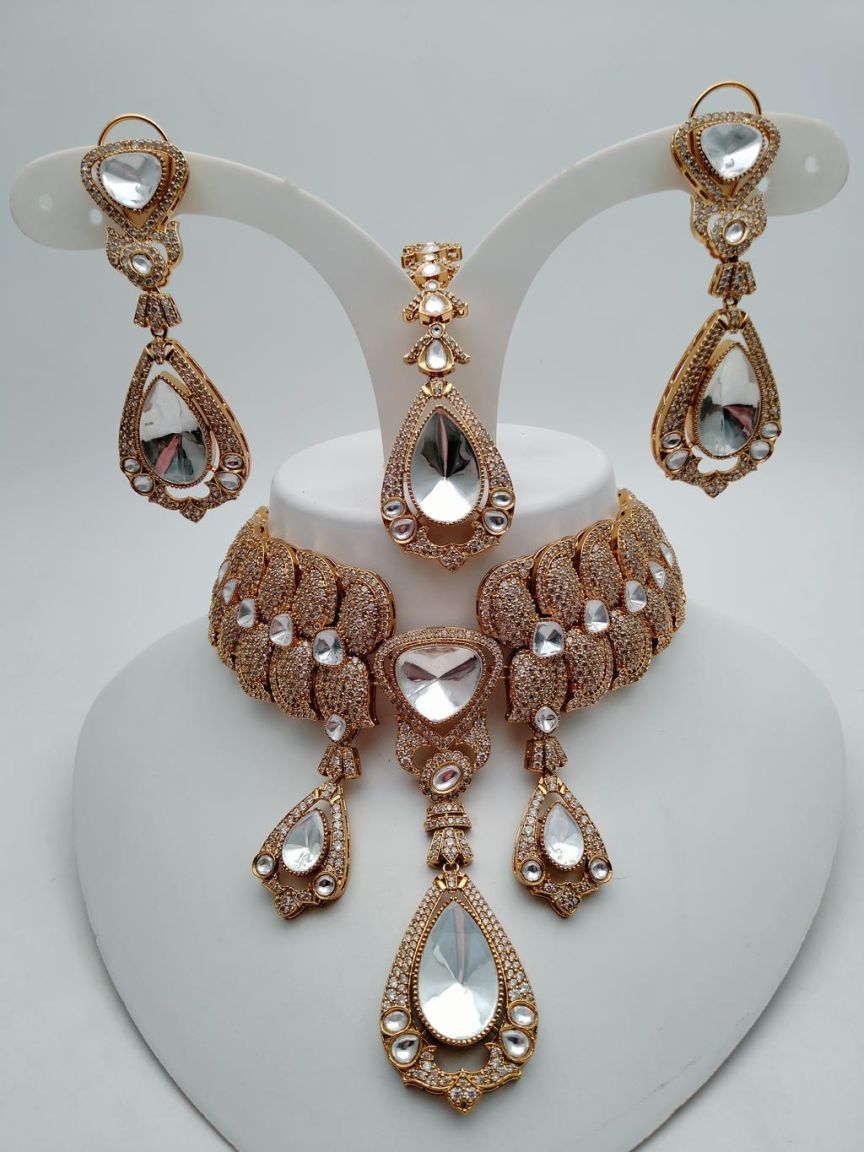 NECKLASE SET IN KUNDAN (VILANDI) STYLE | DESIGN - 15617