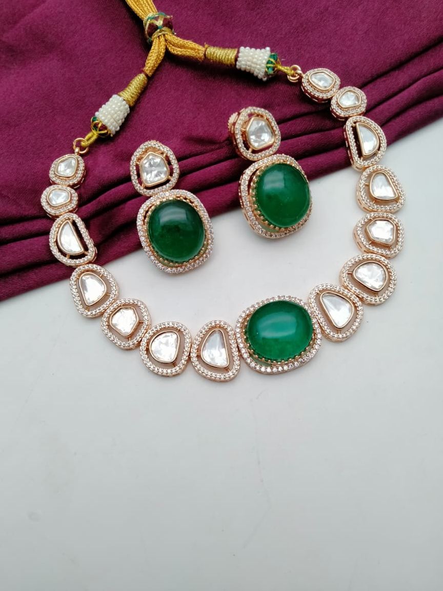 NECKLASE SET IN KUNDAN (VILANDI) STYLE | DESIGN - 15633