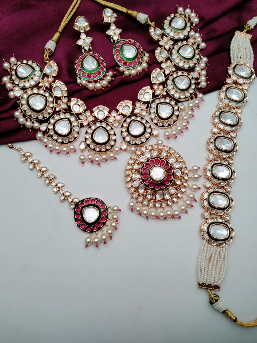 NECKLASE SET IN KUNDAN (VILANDI) STYLE | DESIGN - 15635