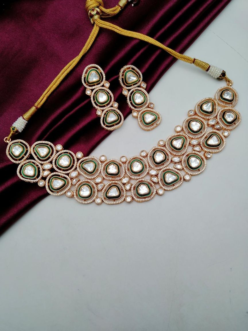 NECKLASE SET IN KUNDAN (VILANDI) STYLE | DESIGN - 15667