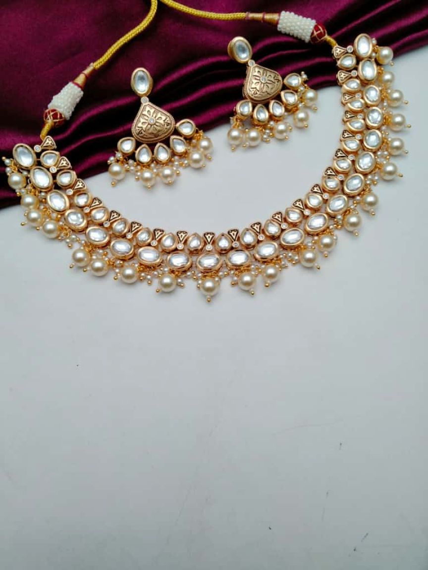 NECKLASE SET IN KUNDAN (VILANDI) STYLE | DESIGN - 15678