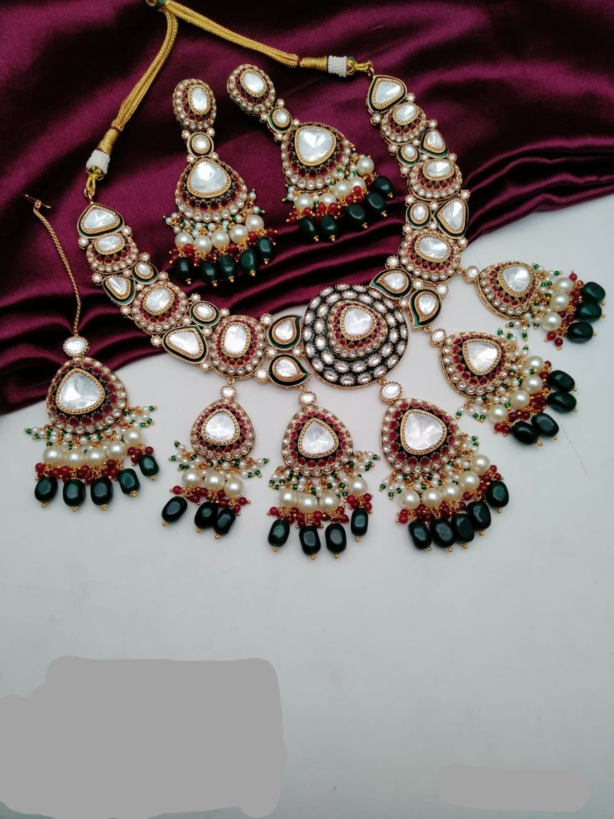 kundan-necklace_set-NSK15679GRRMH