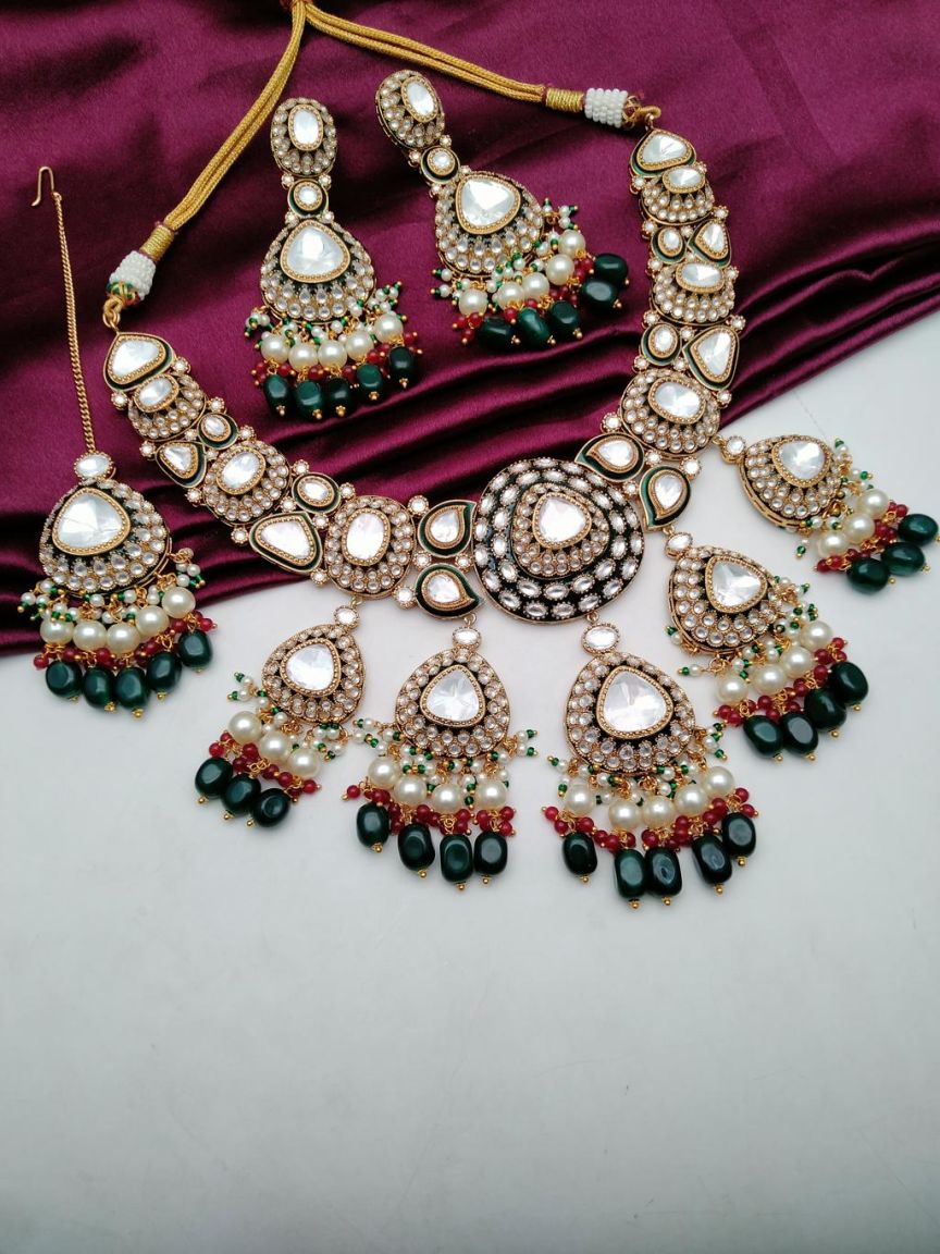 NECKLASE SET IN KUNDAN (VILANDI) STYLE | DESIGN - 15679