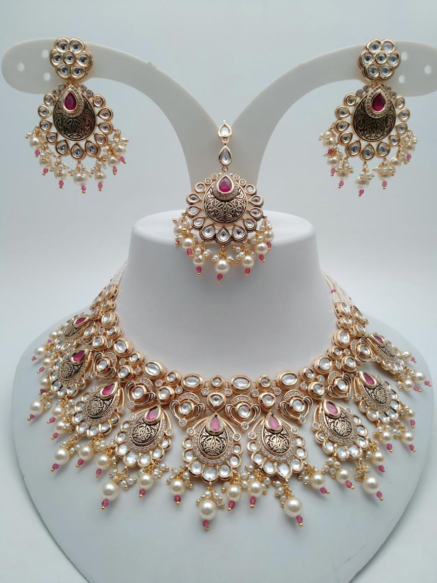 NECKLASE SET IN KUNDAN (VILANDI) STYLE | DESIGN - 15697