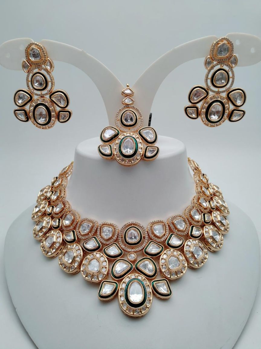 NECKLASE SET IN KUNDAN (VILANDI) STYLE | DESIGN - 15708