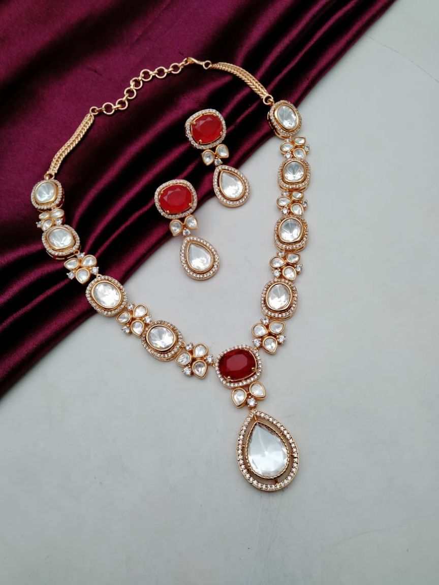 NECKLASE SET IN KUNDAN (VILANDI) STYLE | DESIGN - 15719