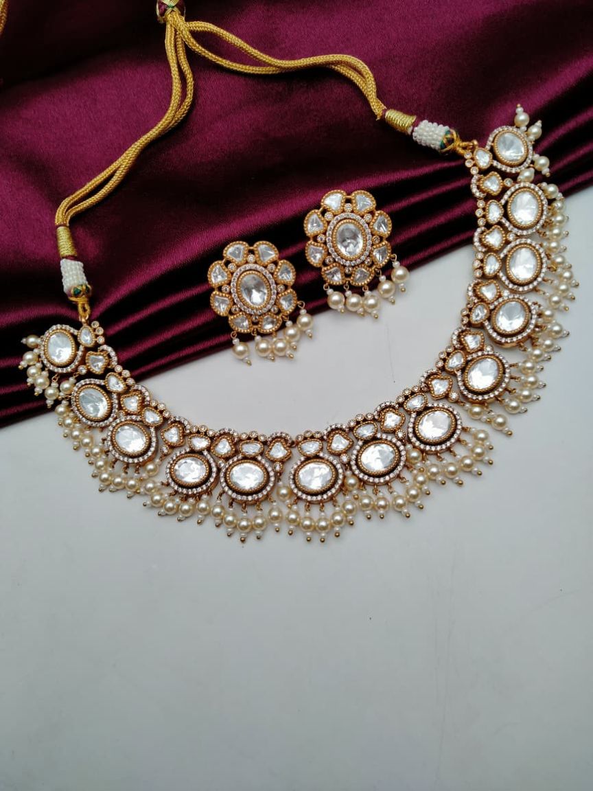 NECKLASE SET IN KUNDAN (VILANDI) STYLE | DESIGN - 15744