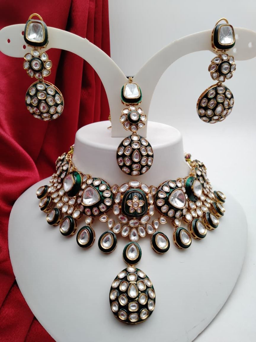 NECKLASE SET IN KUNDAN (VILANDI) STYLE | DESIGN - 15756
