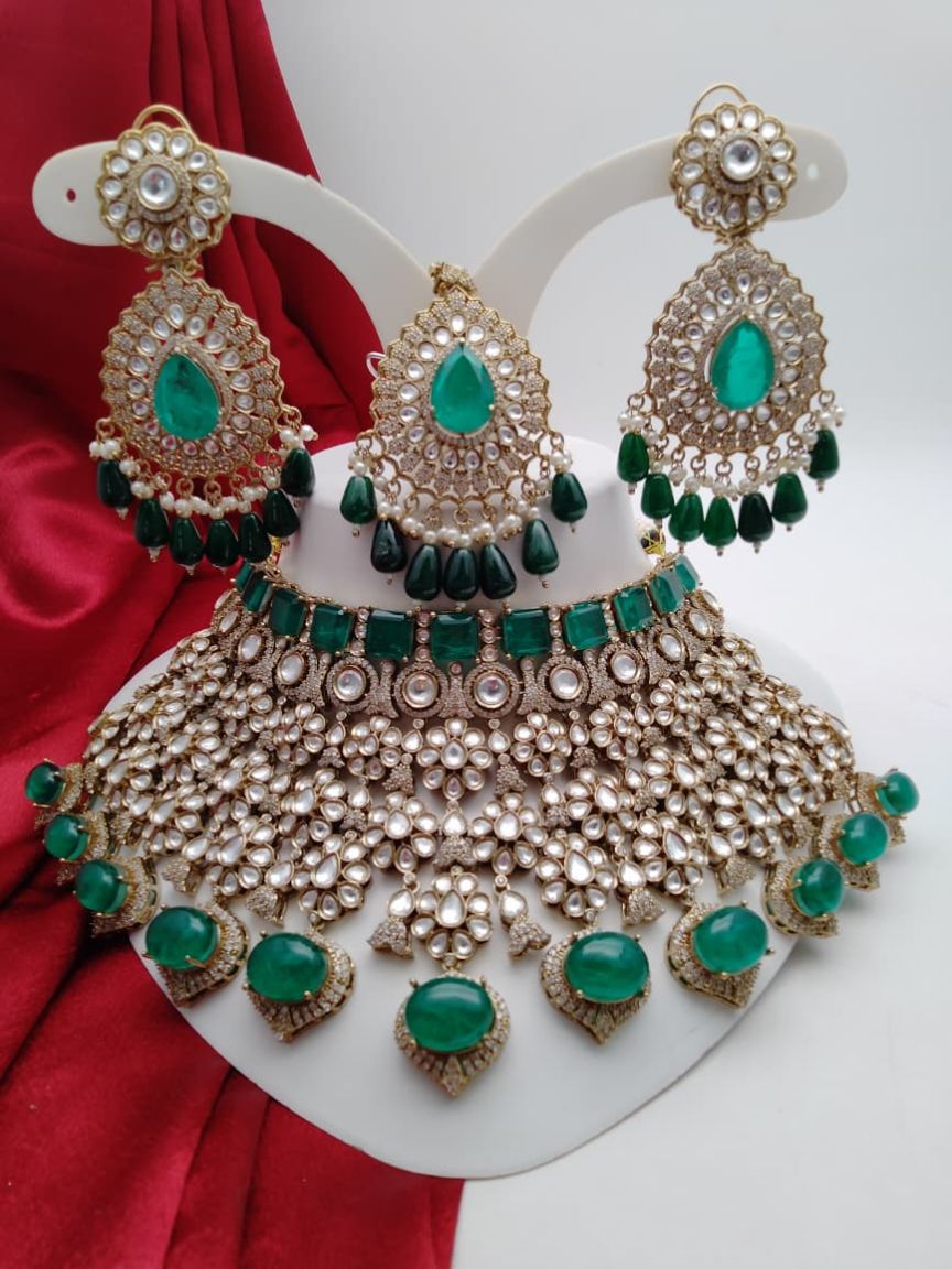 NECKLASE SET IN KUNDAN (VILANDI) STYLE | DESIGN - 15758